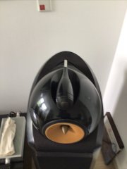 Bowers and Wilkins B&W 802 Nautilus (4)