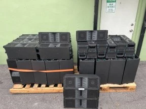 LOT OF 16 JBL Vertec VT4886 Vertec VT4886 Three-Way High Directivity Line (4)