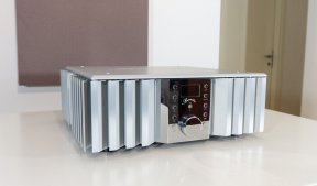 Burmester 032 (2)