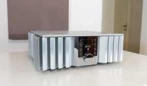 Burmester 032 (2)