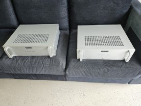 pair of Audio Research monoblo Research monoblok - bazar
