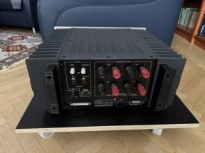 Accuphase A-47 výkonový zesilovač třídy „A (4)