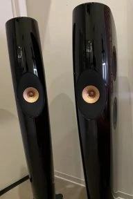 Sloupové reproduktory KEF Blad Floorstanding Loudspeakers - Piano Black/Copper - hifi bazar