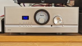 Pass Labs INT-60 - hifi bazar