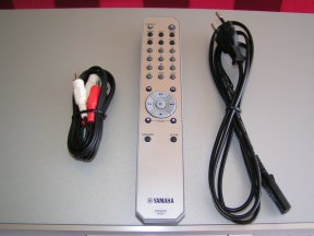 Yamaha Moderní CD přehrávač CD-S303 – zánovní stav (4)